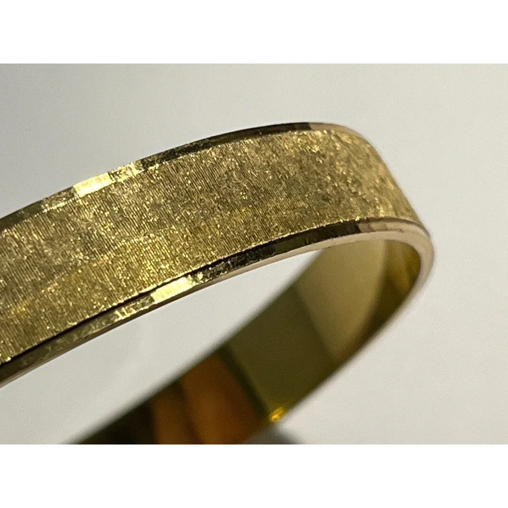 Vintage Napier Brushed Gold Tone Bangle Bracelet -‎ Diamond Cut - Signed